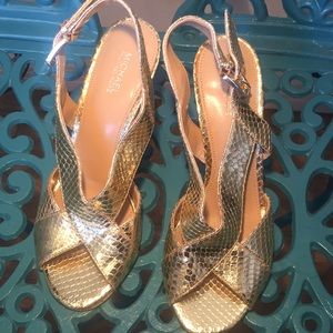 NEW Michael Kors golden heels